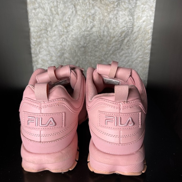 Fila - Picture 2 of 3